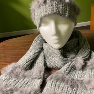 Brand New Sparkly Grey hat and scarf
